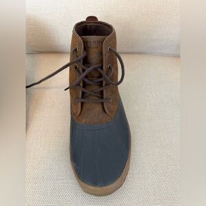 Sperry duck boot. Size 10.5. Brown/blue. Casual. Winter.